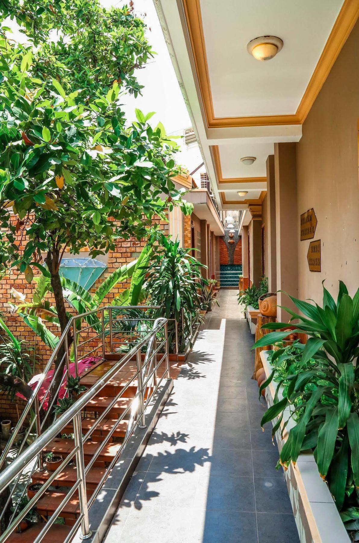 Vien Ngoc Xanh Hotel 1 Ho Şi Min Dış mekan fotoğraf